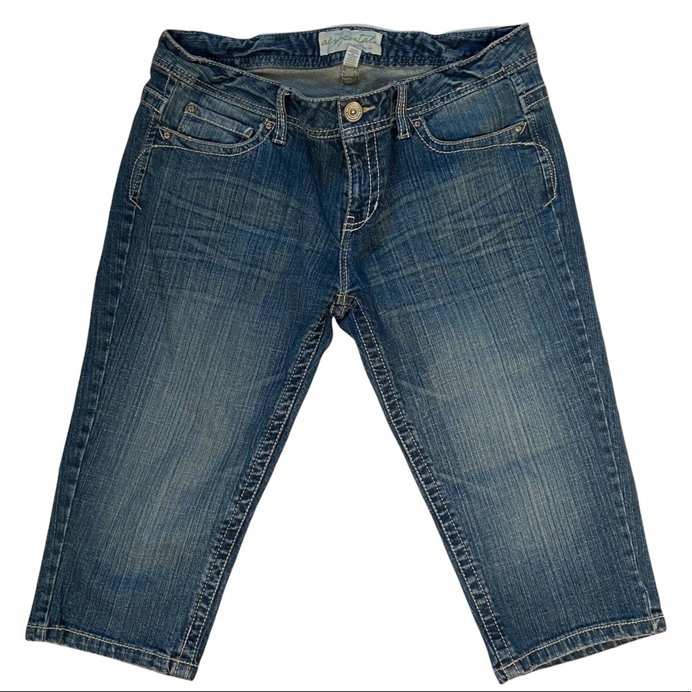 Aeropostale Women’s Capri Jeans 13/14